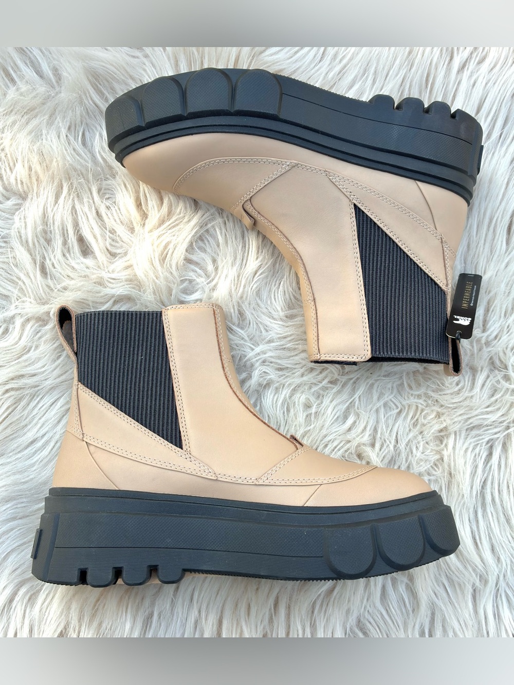 Sorel NWT Caribou X WP Chelsea Boots Women's Sz 9 - Picture 7 of 10